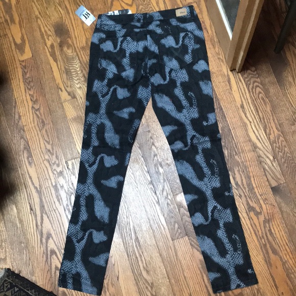 Chor snake print denim skinny stretch jeans. Sz 1 - Picture 4 of 4